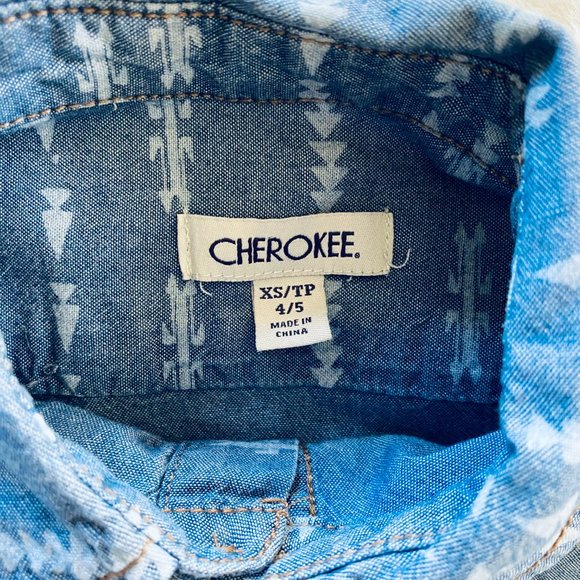Chambray Long-Sleeved Button-Down Shirt Boy size 5T Southwest Arrowhead Print - Picture 7 of 9